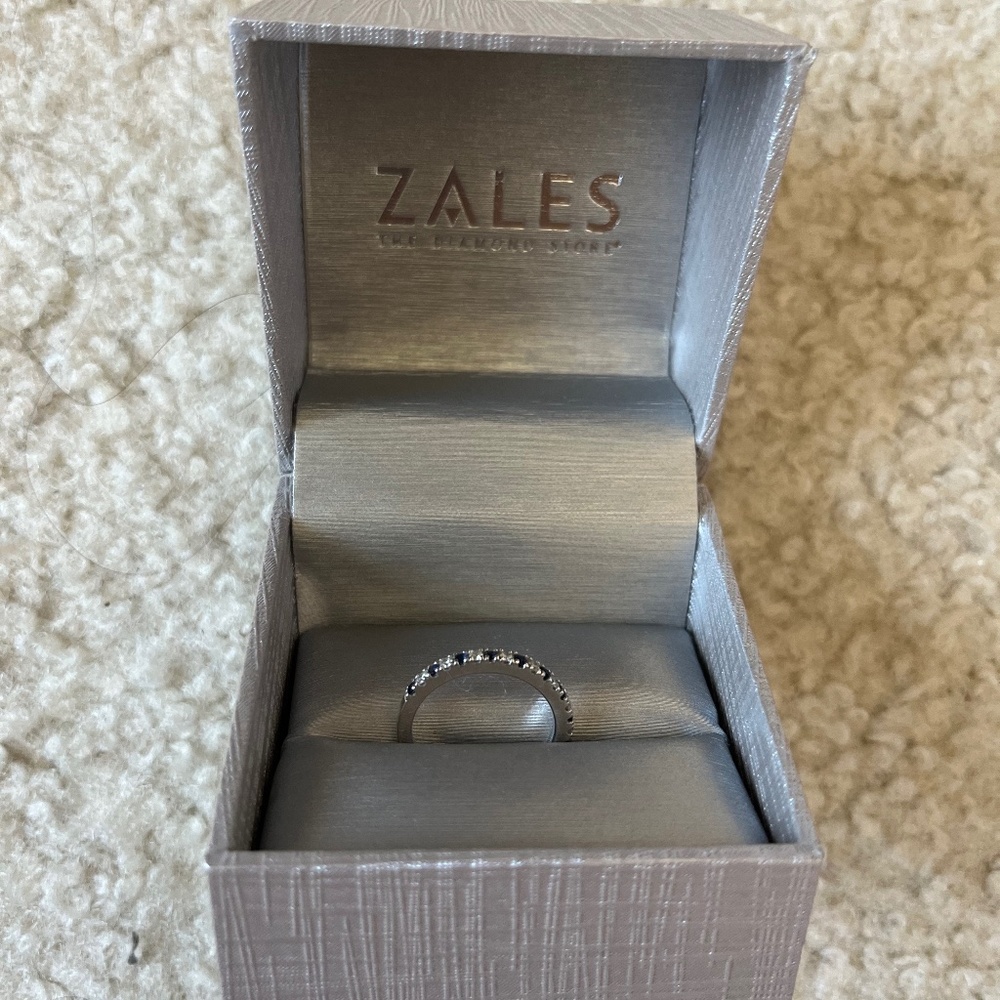 Vera Wang Diamond and Sapphire Band
